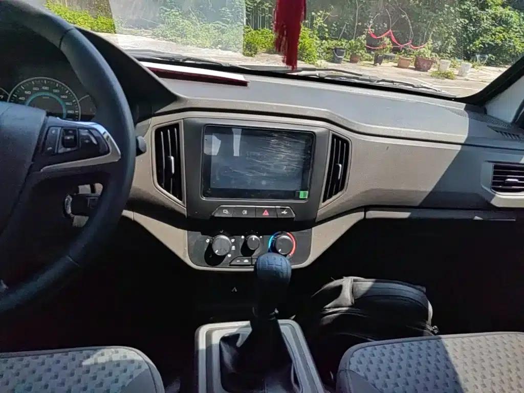 Wuling Rongguang New Truck 2024 Model 2.0L Double Cab Extra Long Dual Rear Wheel Comfort Edition — миниатюра 13