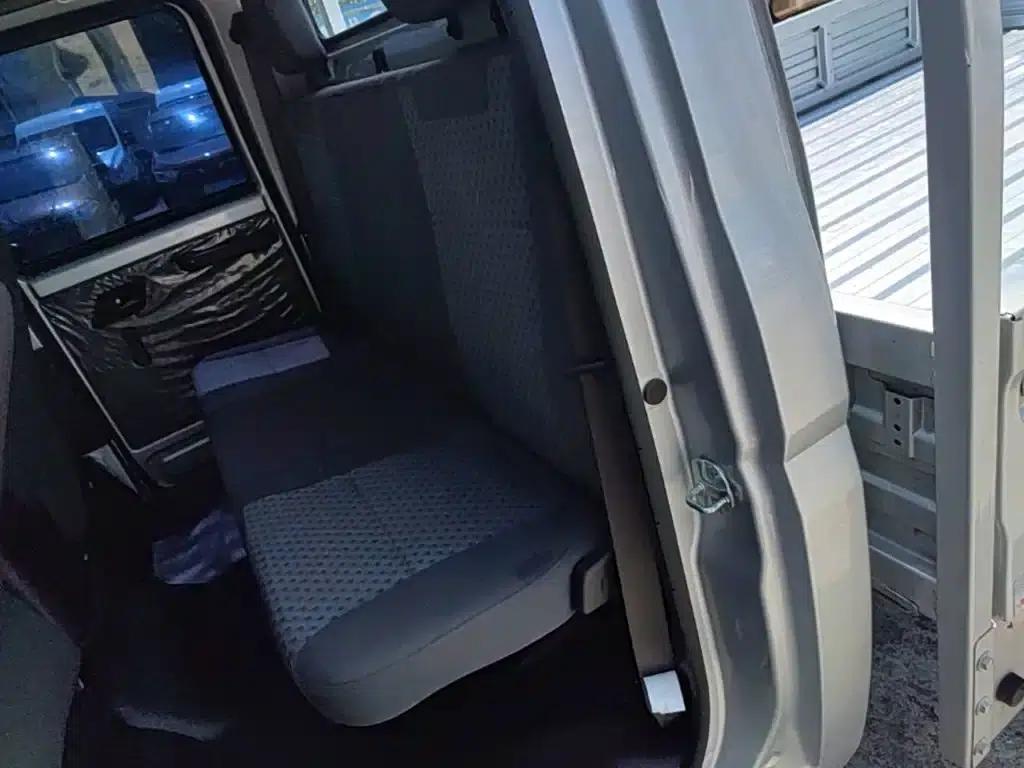 Wuling Rongguang New Truck 2024 Model 2.0L Double Cab Extra Long Dual Rear Wheel Comfort Edition — миниатюра 17