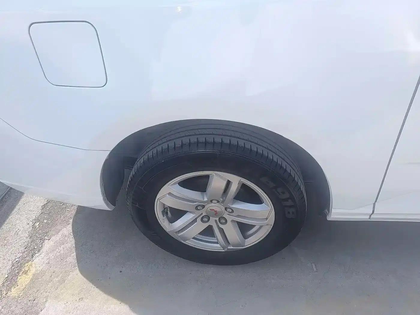 Wuling Journey 2021 1.5T Manual Deluxe Edition — миниатюра 12
