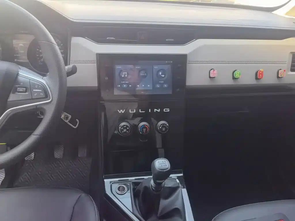 Wuling Journey 2021 1.5T Manual Deluxe Edition — миниатюра 13