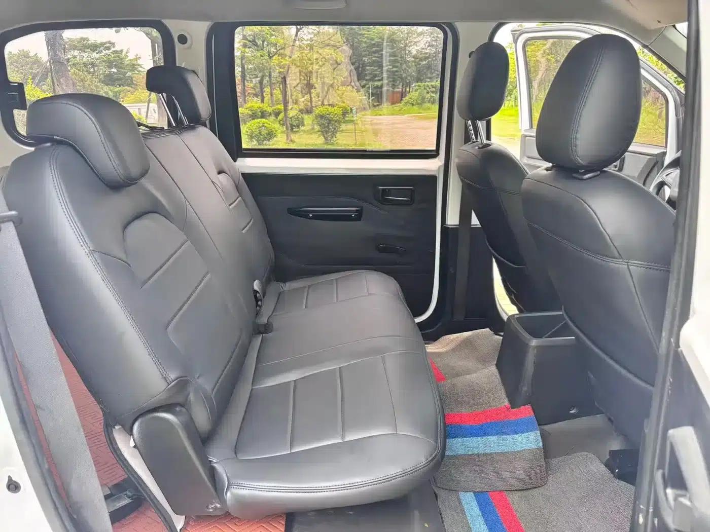Wuling Hongguang PLUS 2019 1.5T Manual Standard 5-Seater — миниатюра 13