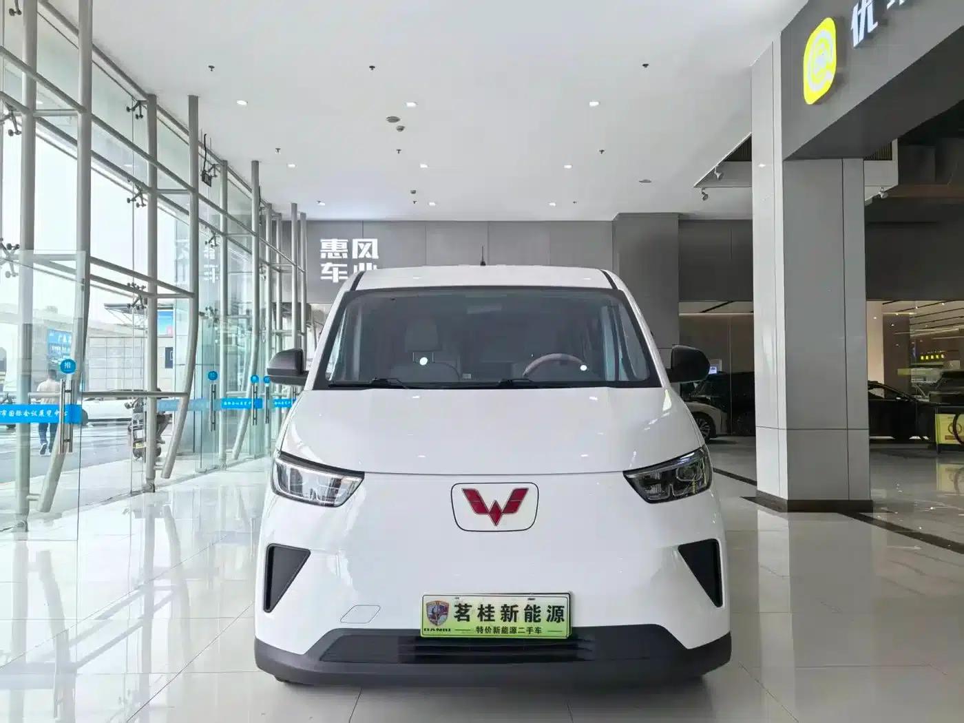Wuling Yangguang 2025 400km/h Bus Comfort Edition — миниатюра 2