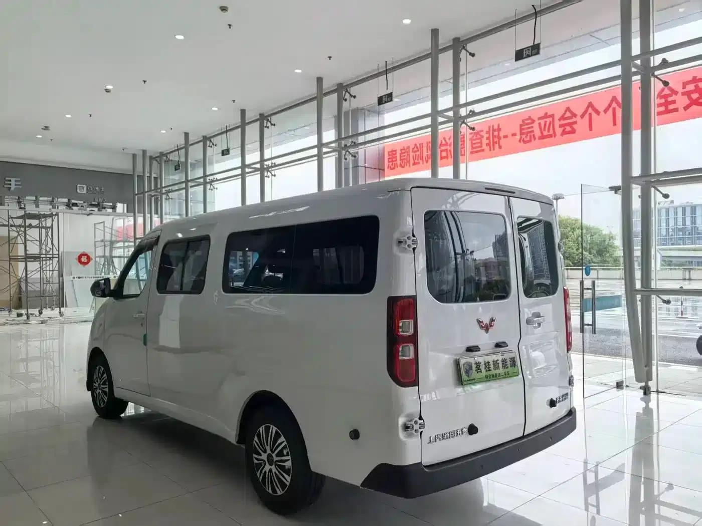 Wuling Yangguang 2025 400km/h Bus Comfort Edition — миниатюра 14