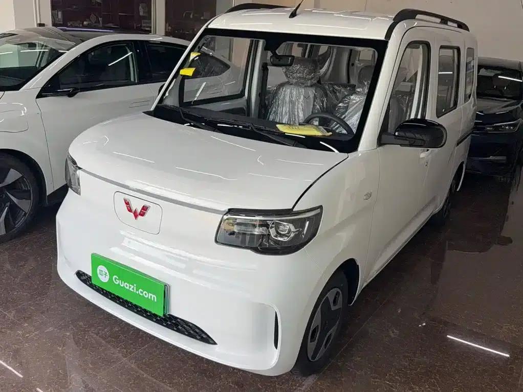 Wuling Sunshine New Energy 2025 Model 305km/h Progressive Edition — миниатюра 2