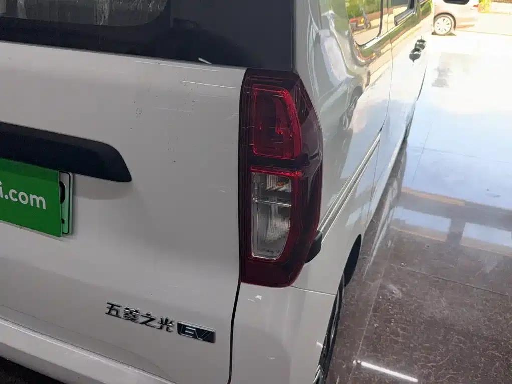 Wuling Sunshine New Energy 2025 Model 305km/h Progressive Edition — миниатюра 10
