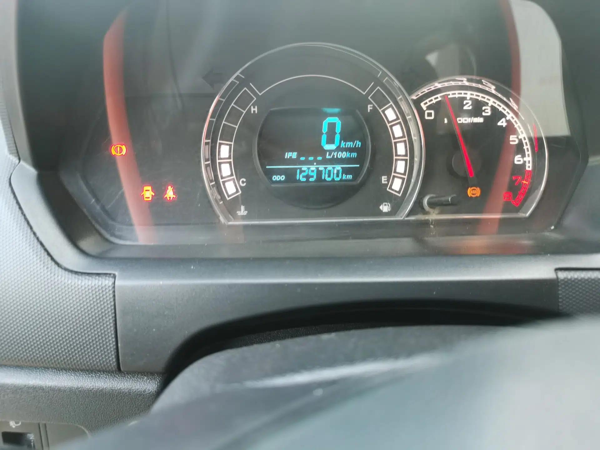 Great Wall M4 2012 1.5L Manual Luxury Version — миниатюра 12