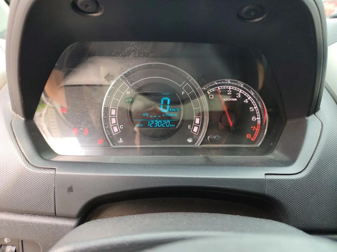 Great Wall M4 2012 1.5L Manual Comfort Version — миниатюра 11