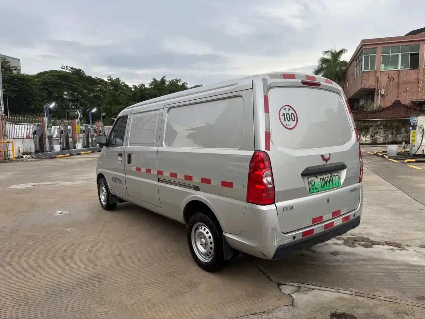 Wuling EV50 2021 model van logistics vehicle, Lishen 41.6kWh Liuji electric control system — миниатюра 7