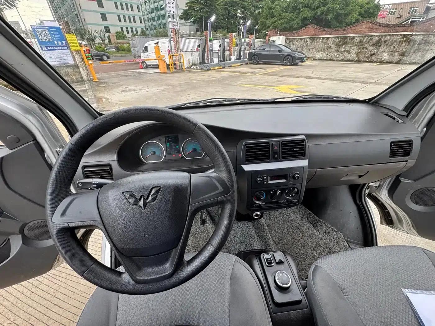 Wuling EV50 2021 model van logistics vehicle, Lishen 41.6kWh Liuji electric control system — миниатюра 9