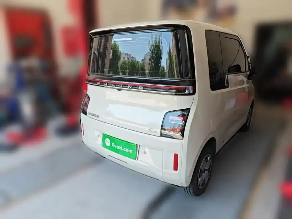 Wuling Air ev Clear Sky 2023 Model, Four-Seat - Advanced Edition — миниатюра 5