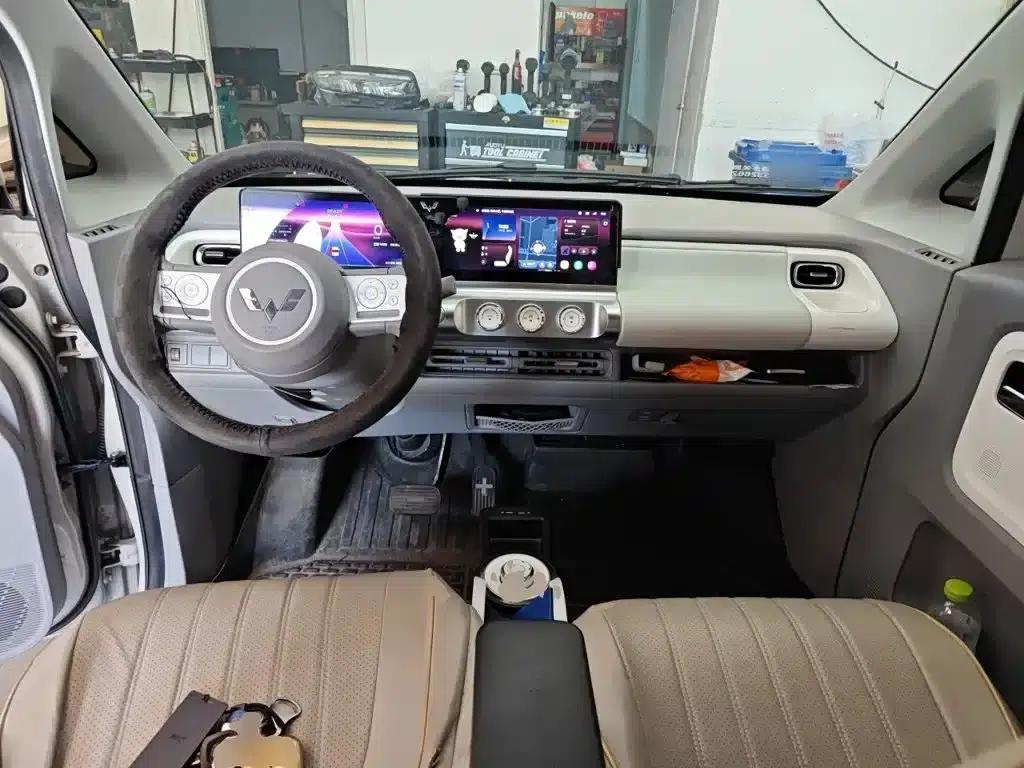 Wuling Air ev Clear Sky 2023 Model, Four-Seat - Advanced Edition — миниатюра 6