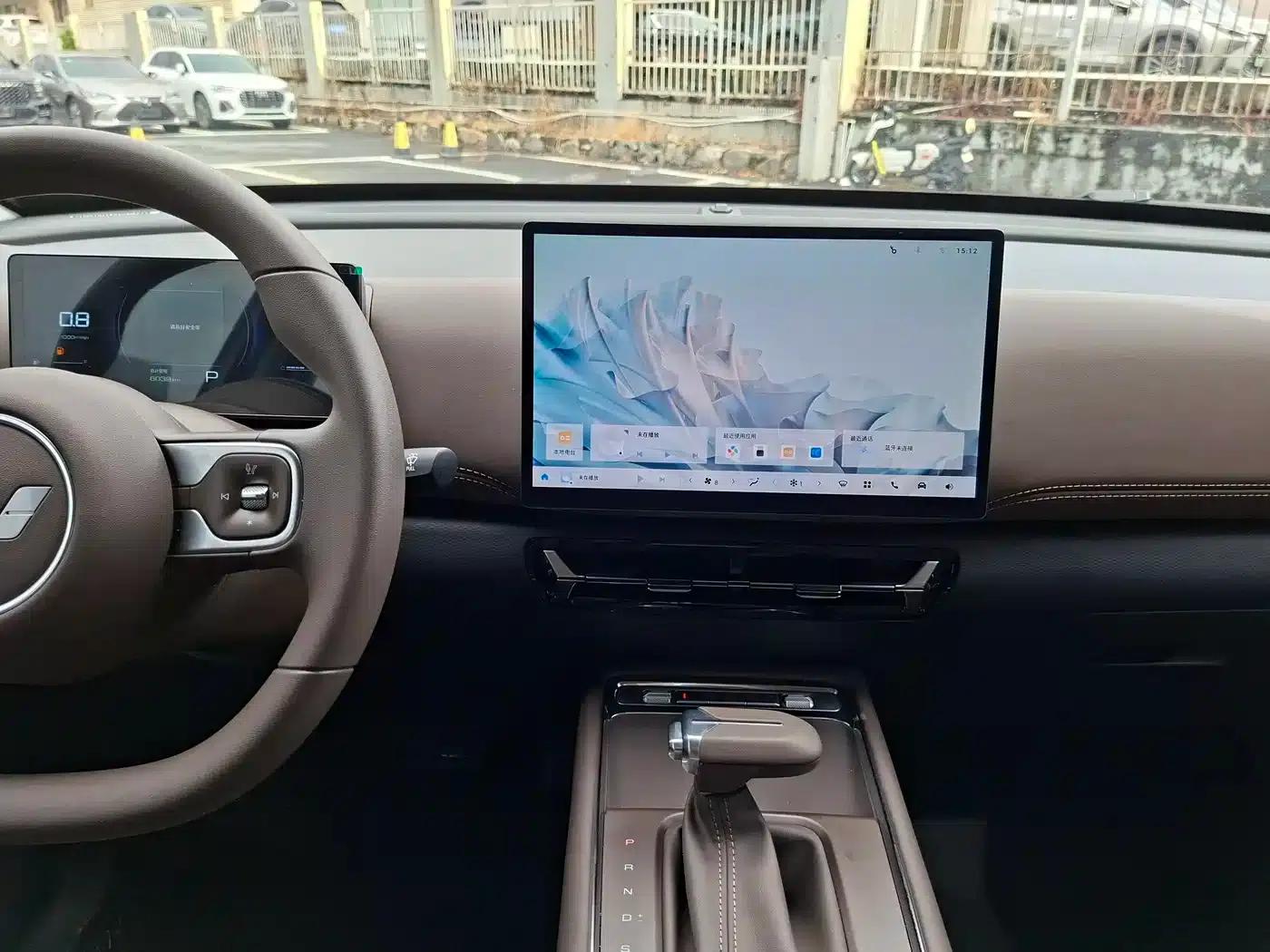 Starlight 560 2026 Model 1.5T CVT Elite — миниатюра 18