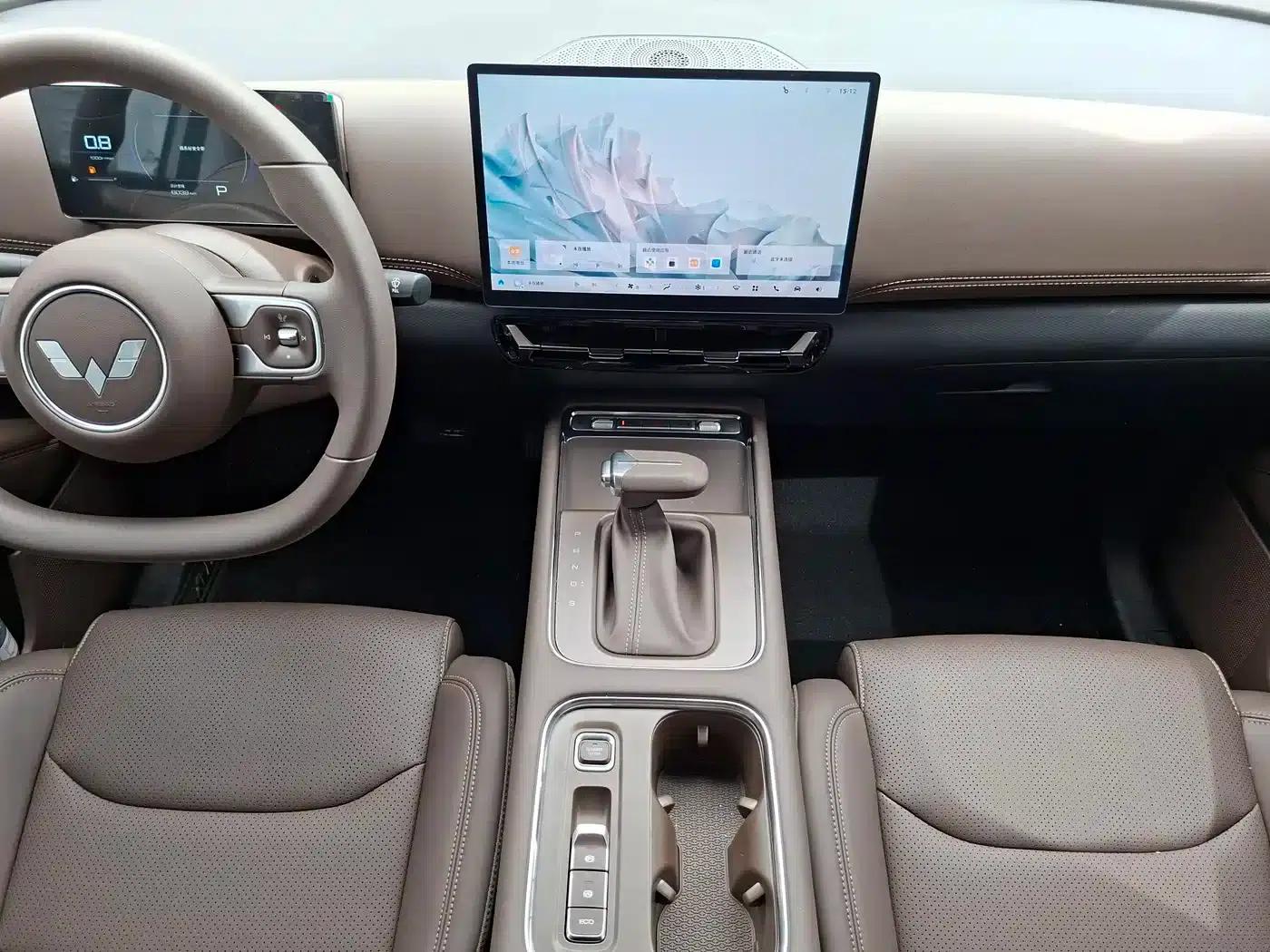 Starlight 560 2026 Model 1.5T CVT Elite — миниатюра 10