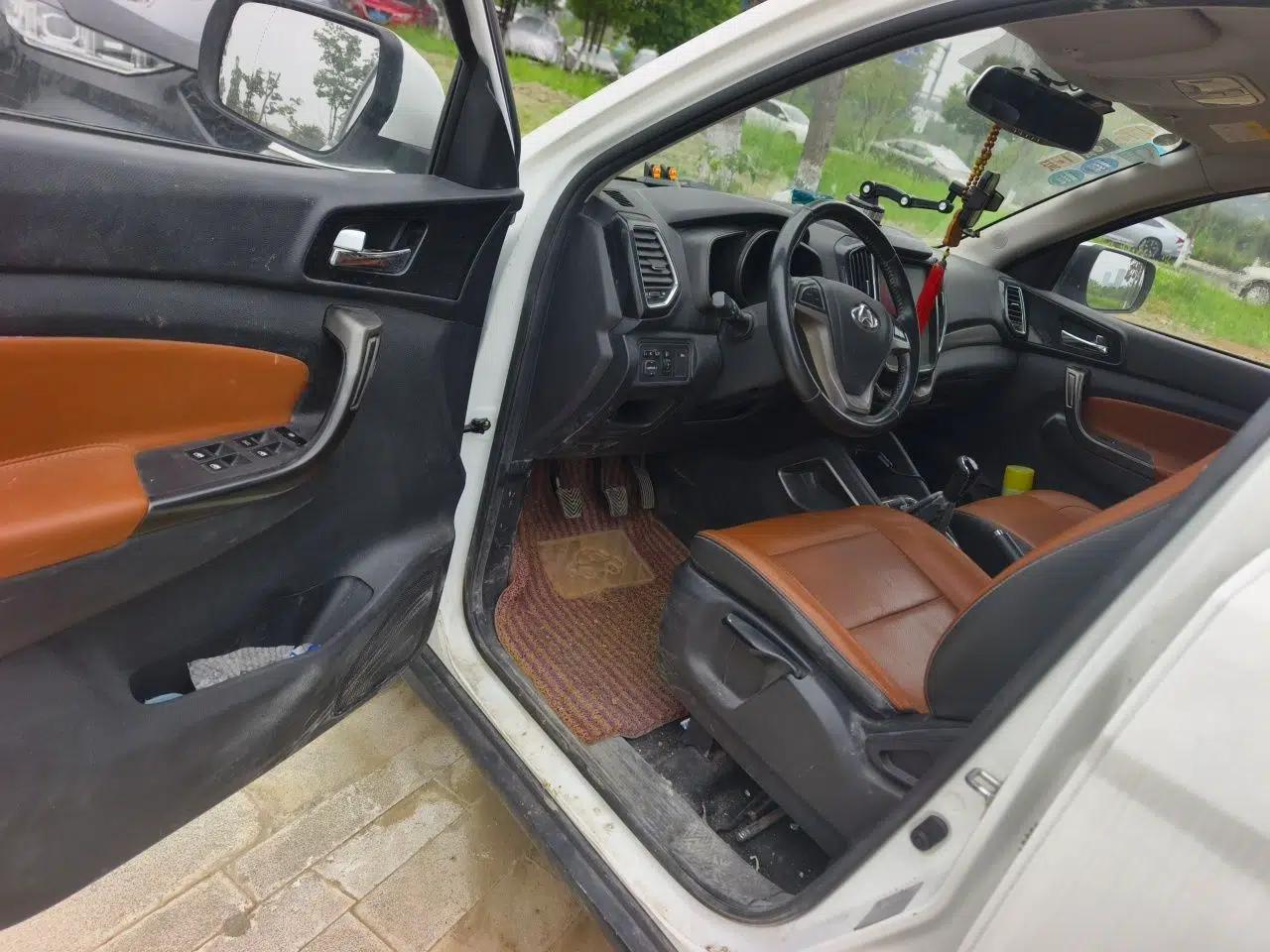 CHANGAN OSHAN CX70 2016 1.6L Manual Luxury Model — миниатюра 16