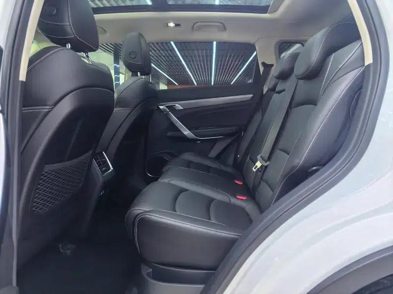 Geely Boyue 2021 Million Edition 1.8TD DCT 2WD Luxury — миниатюра 17