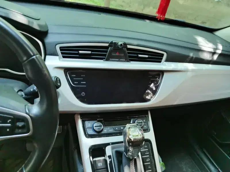 Geely Boyue 2018 1.8TD Automatic 2WD Smart Supreme Edition 4G Connected Version — миниатюра 12