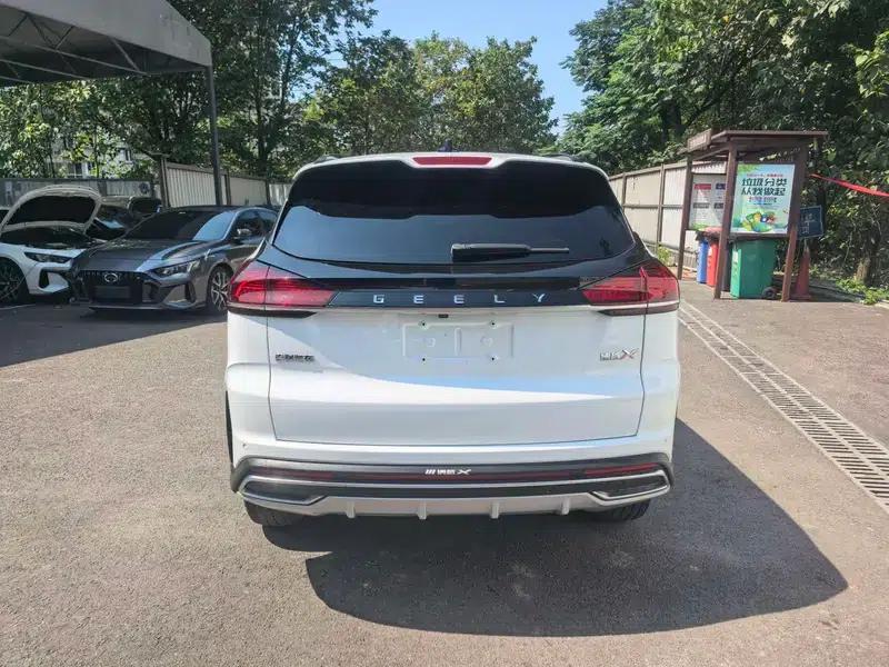 Geely Boyue 2022 Model Boyue X 1.8TD DCT Smart Supreme Edition — миниатюра 5