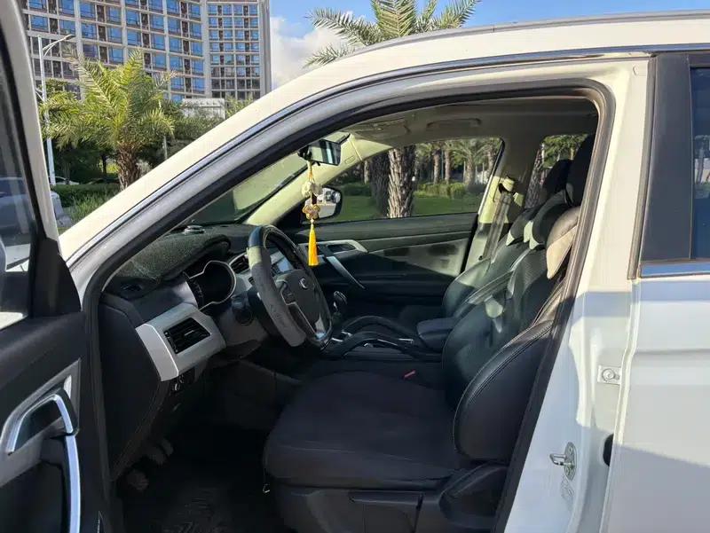 Geely Boyue 2018 2.0L Manual 2WD Smart Edition — миниатюра 8