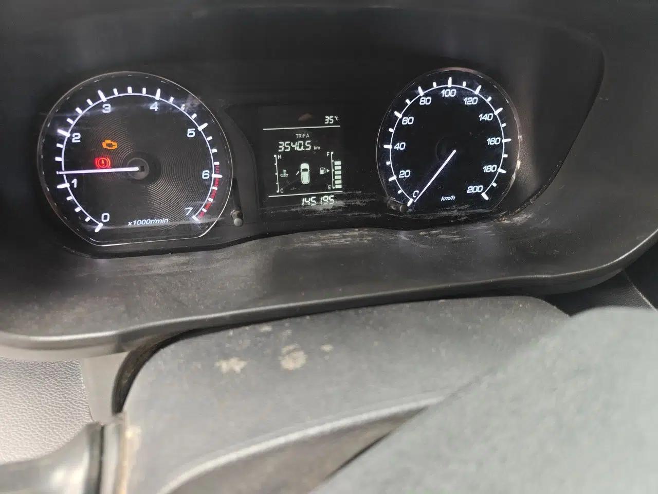 CHANGAN OSHAN X70A 2020 1.5L Manual Base Version — миниатюра 11