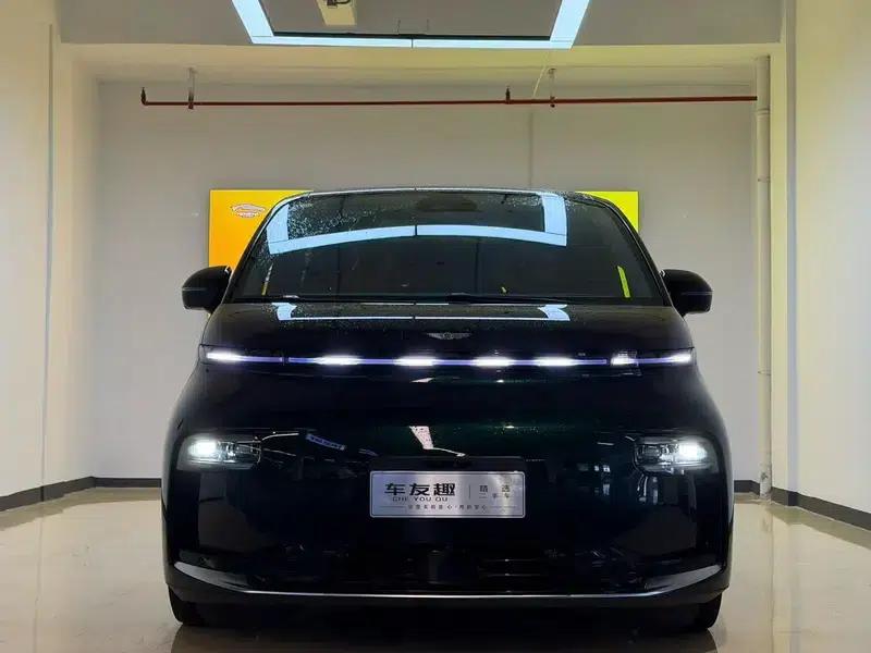 Wingzhen L380 2024 Model 140kWh 6-Seater 4WD Ultra — миниатюра 2