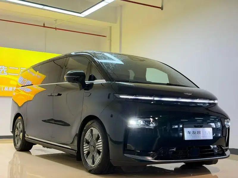 Wingzhen L380 2024 Model 140kWh 6-Seater 4WD Ultra — миниатюра 3