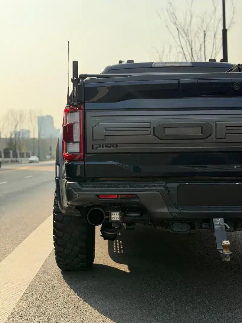 2023 Ford F-150 Raptor EcoBoost 3.5T V6 — миниатюра 12