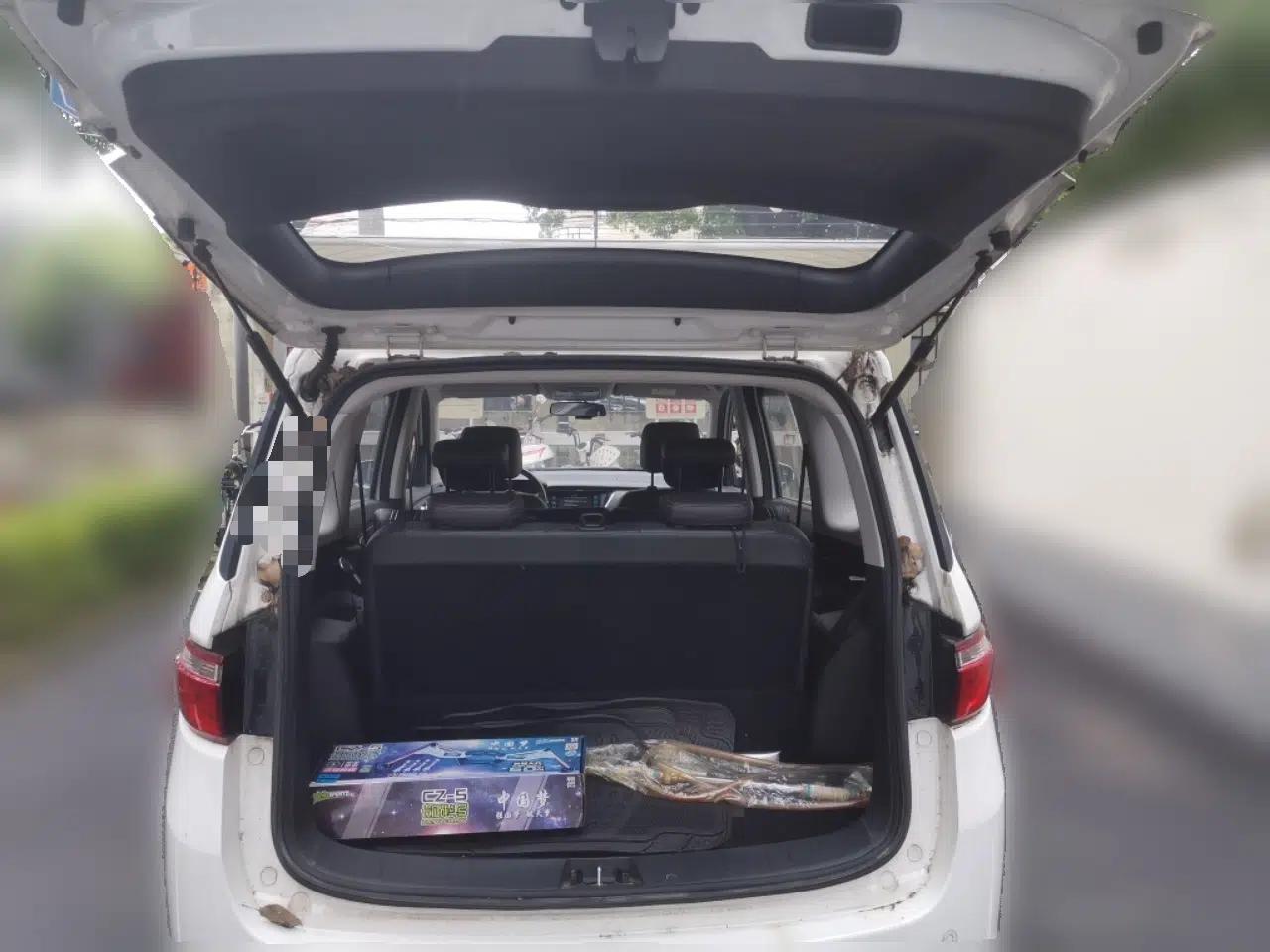 CHANGAN KAICHENG Oushang A600 2016 1.5L Manual Luxury 7-Seater — миниатюра 16