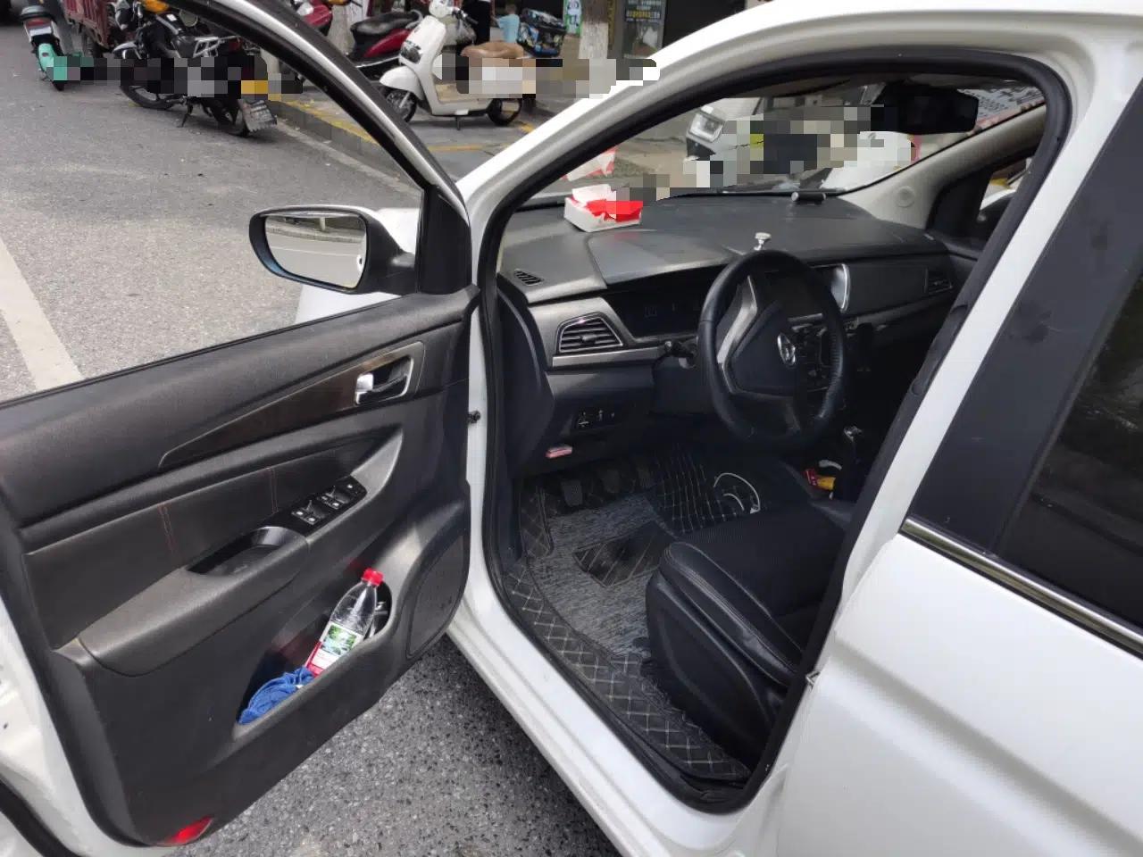 CHANGAN KAICHENG Oushang A600 2016 1.5L Manual Luxury 7-Seater — миниатюра 16