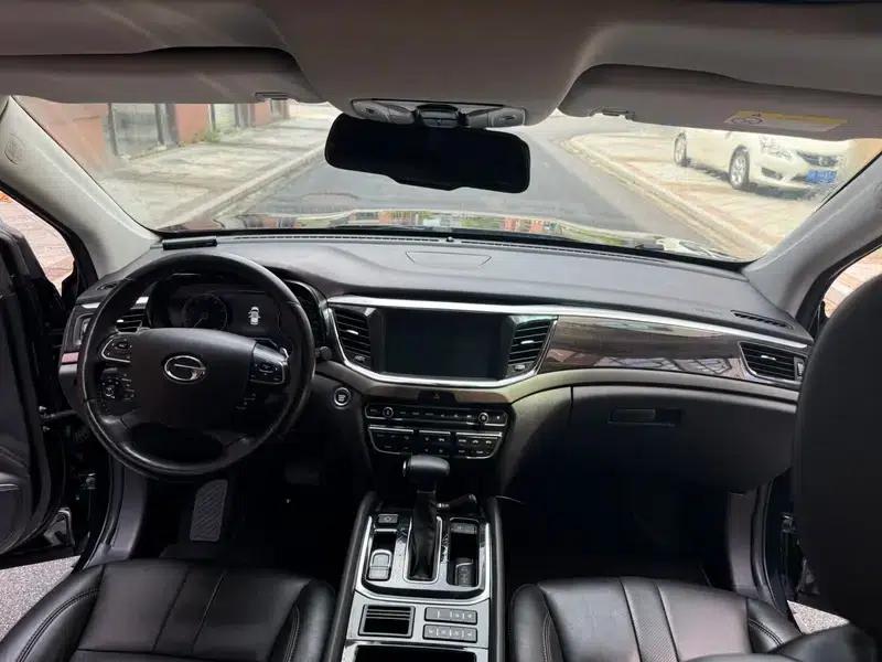 Trumpchi GS8 2017 320T 2WD Premium Edition 7-Seater — миниатюра 7