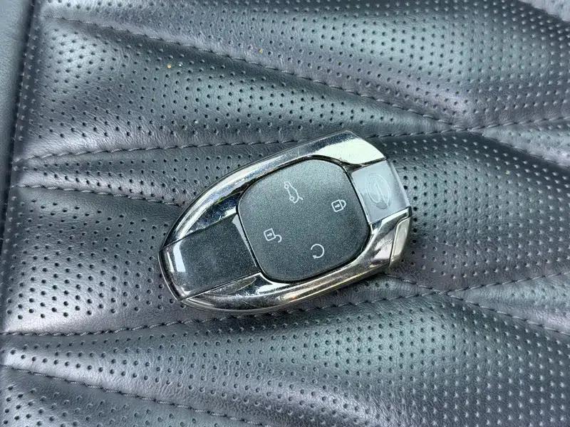 Trumpchi GS8 2022 Navigator Series 2.0TGDI 2WD Luxury Intelligent Connected 7-Seater — миниатюра 11