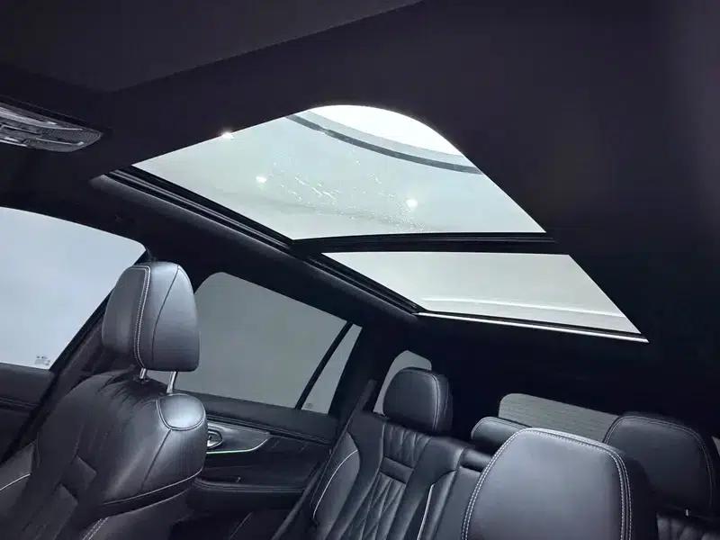 Trumpchi GS8 2022 Navigator Series 2.0TGDI 2WD Luxury Intelligent Connected 7-Seater — миниатюра 19