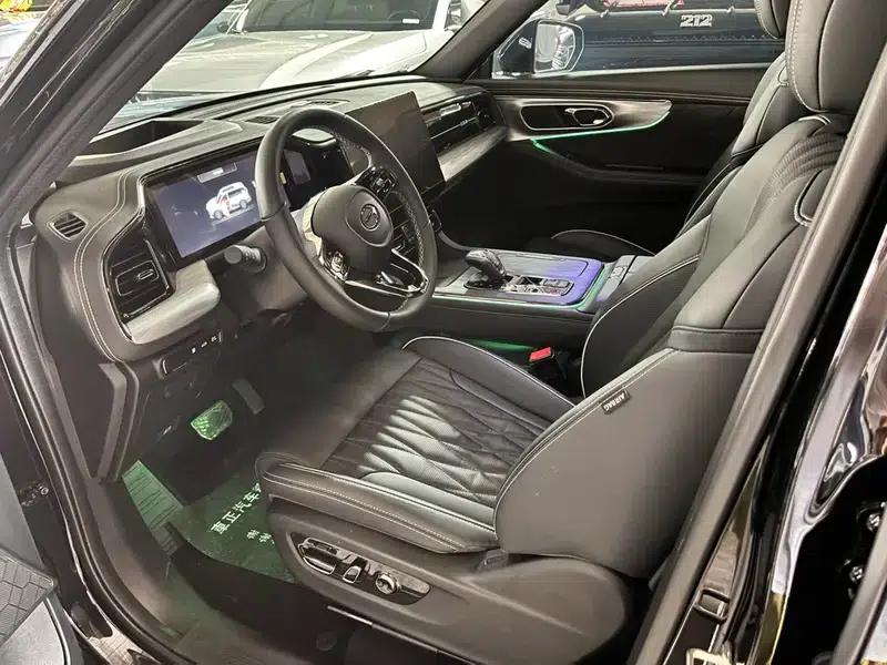 Trumpchi GS8 2022 Dual Engine Series 2.0TM Hybrid 2WD Premium Edition 7-Seater — миниатюра 14