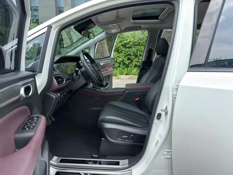 Trumpchi M6 2021 270T Automatic Luxury Edition 6-seater — миниатюра 14