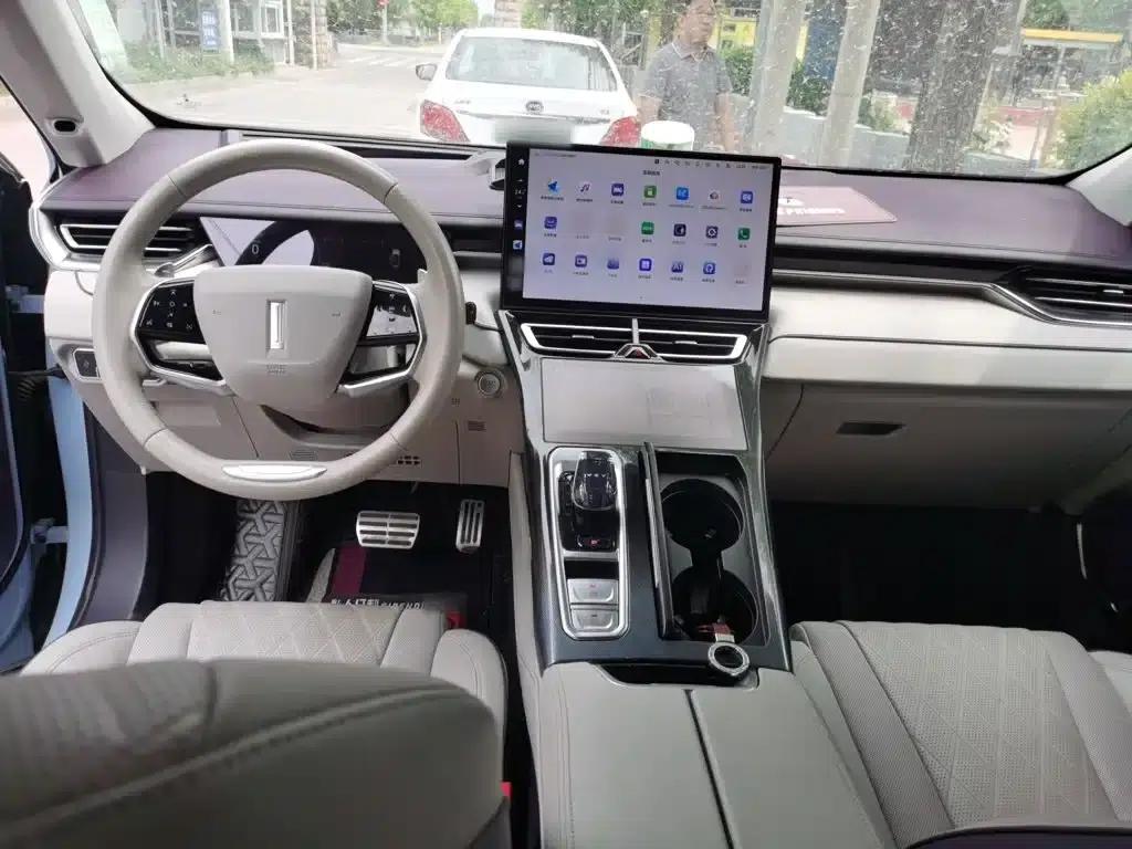 Wey brand Mocha 2021 2.0T 2WD Special Edition — миниатюра 13
