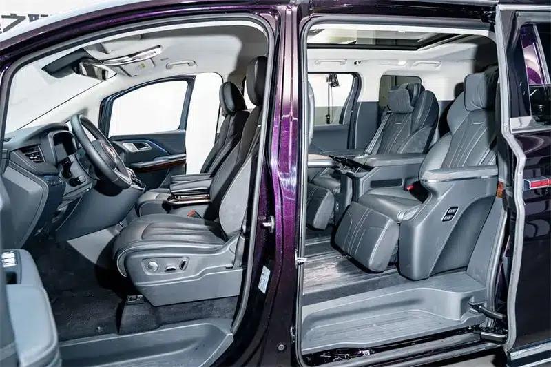Hongqi HQ9 PHEV 2024 AWD Luxury Edition — миниатюра 26