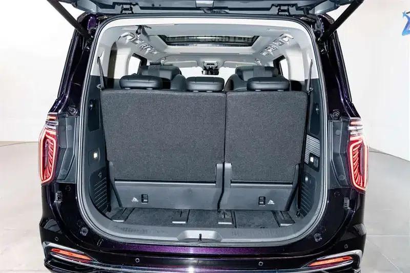 Hongqi HQ9 PHEV 2024 AWD Luxury Edition — миниатюра 29