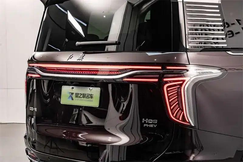 Hongqi HQ9 PHEV 2024 AWD Luxury Edition — миниатюра 10
