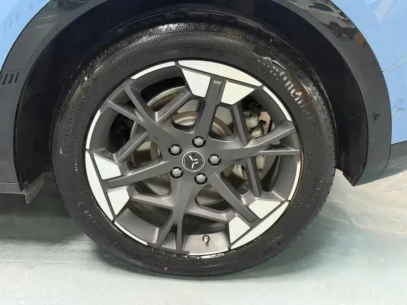 Hongqi Tiangong 06 2025 660 AWD Smart Selection Edition — миниатюра 9