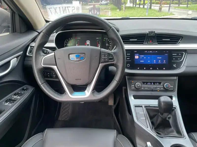 Geely Emgrand 2018 1.5L Manual Upward Connected Edition — миниатюра 13