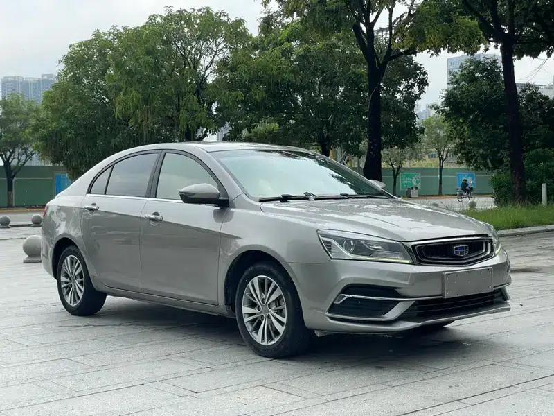 Geely Emgrand 2018 1.5L Manual Upward Connected Edition — миниатюра 3