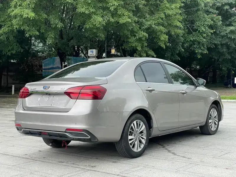 Geely Emgrand 2018 1.5L Manual Upward Connected Edition — миниатюра 7