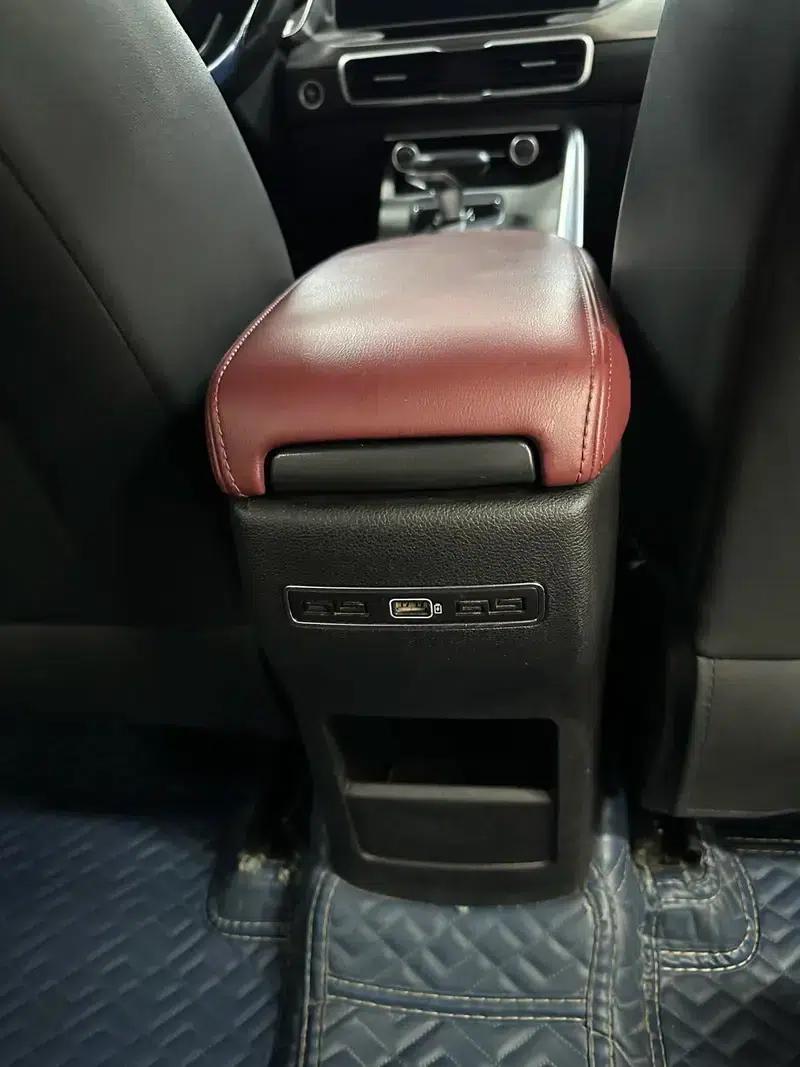 Geely Binyue 2021 240T DCT Platinum Edition — миниатюра 10