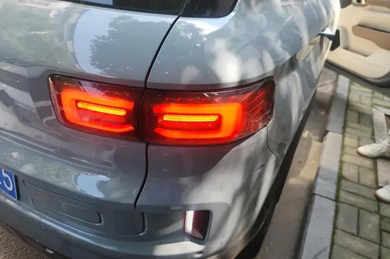 Geely ICON 2020 1.5TD DCT i9 BSG — миниатюра 11
