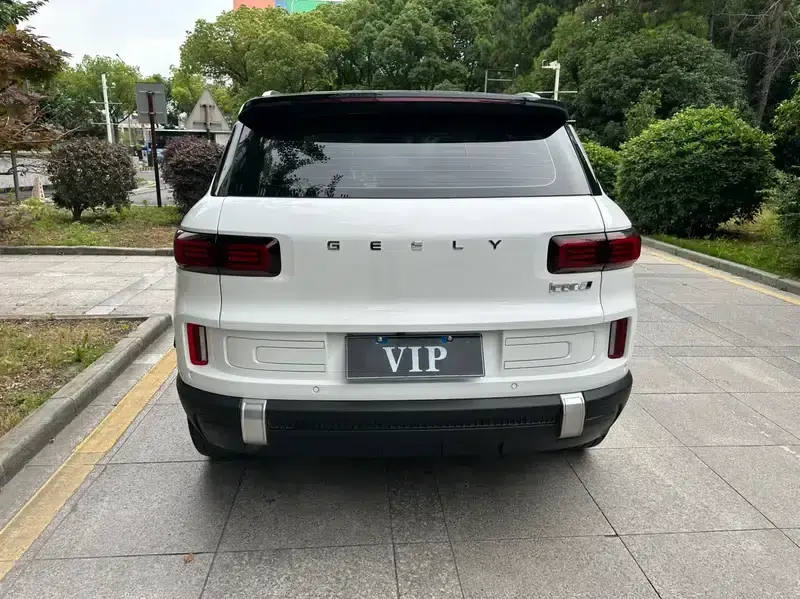 Geely ICON 2023 1.5TD Chocolate Edition — миниатюра 5