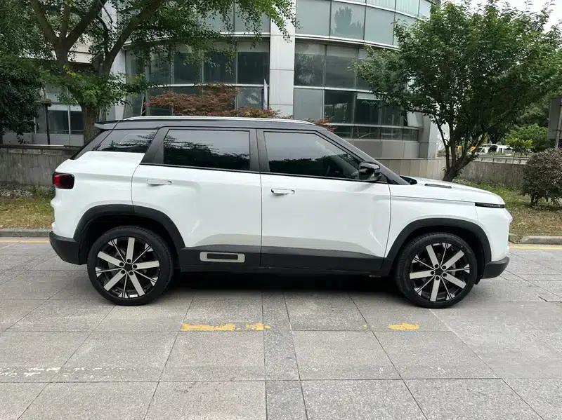Geely ICON 2023 1.5TD Chocolate Edition — миниатюра 7