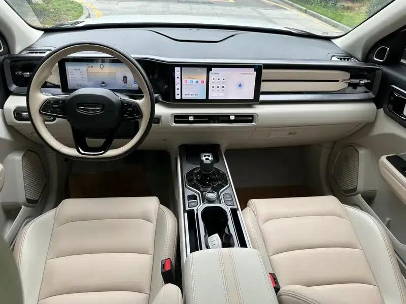 Geely ICON 2023 1.5TD Chocolate Edition — миниатюра 10