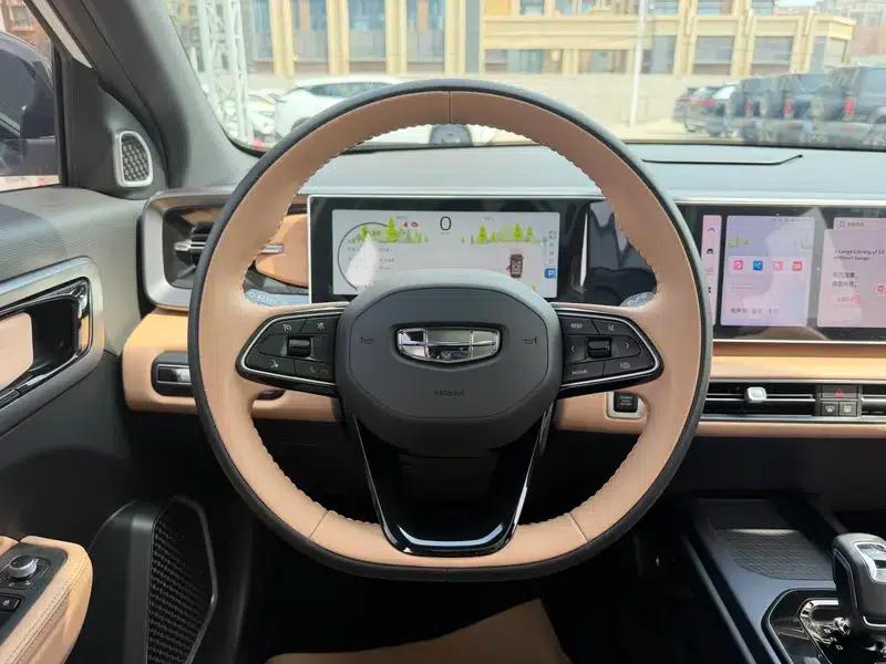 Geely ICON 2023 1.5TD Chocolate Edition — миниатюра 13