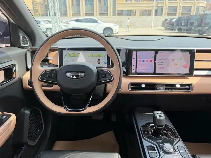 Geely ICON 2023 1.5TD Chocolate Edition — миниатюра 14