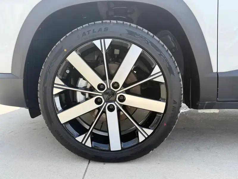 Geely ICON 2023 1.5TD Chocolate Edition — миниатюра 10