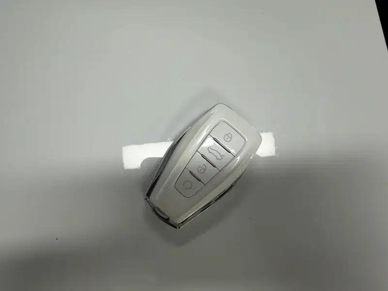 Geely ICON 2023 1.5TD Chocolate Premium Edition — миниатюра 11